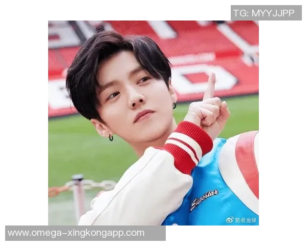 鹿晗在虎扑足球社区的热情互动引发球迷热议与关注